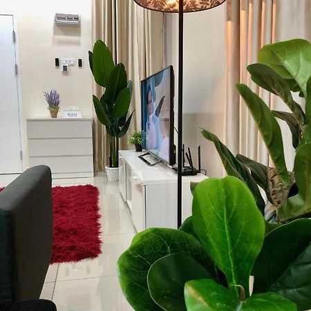 Rumahku Homestay, Taman Jasin Perdana Екстер'єр фото