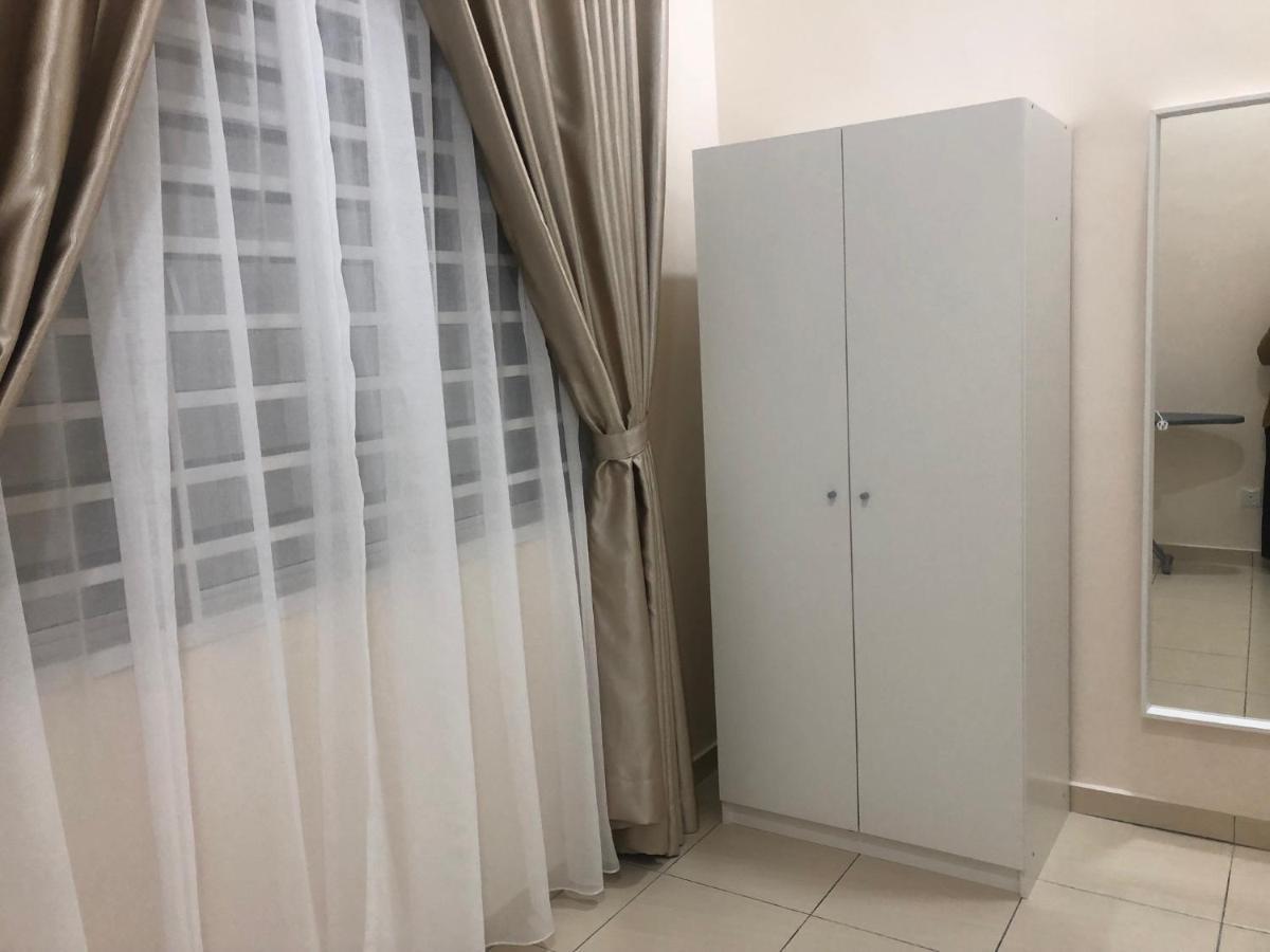 Rumahku Homestay, Taman Jasin Perdana Екстер'єр фото