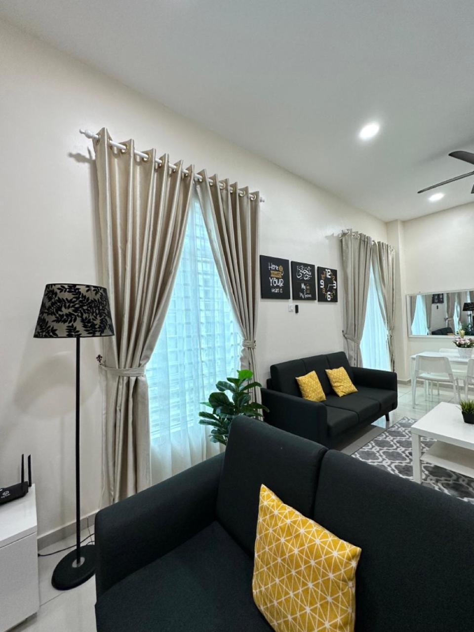 Rumahku Homestay, Taman Jasin Perdana Екстер'єр фото