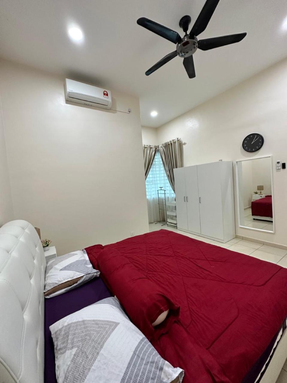 Rumahku Homestay, Taman Jasin Perdana Екстер'єр фото
