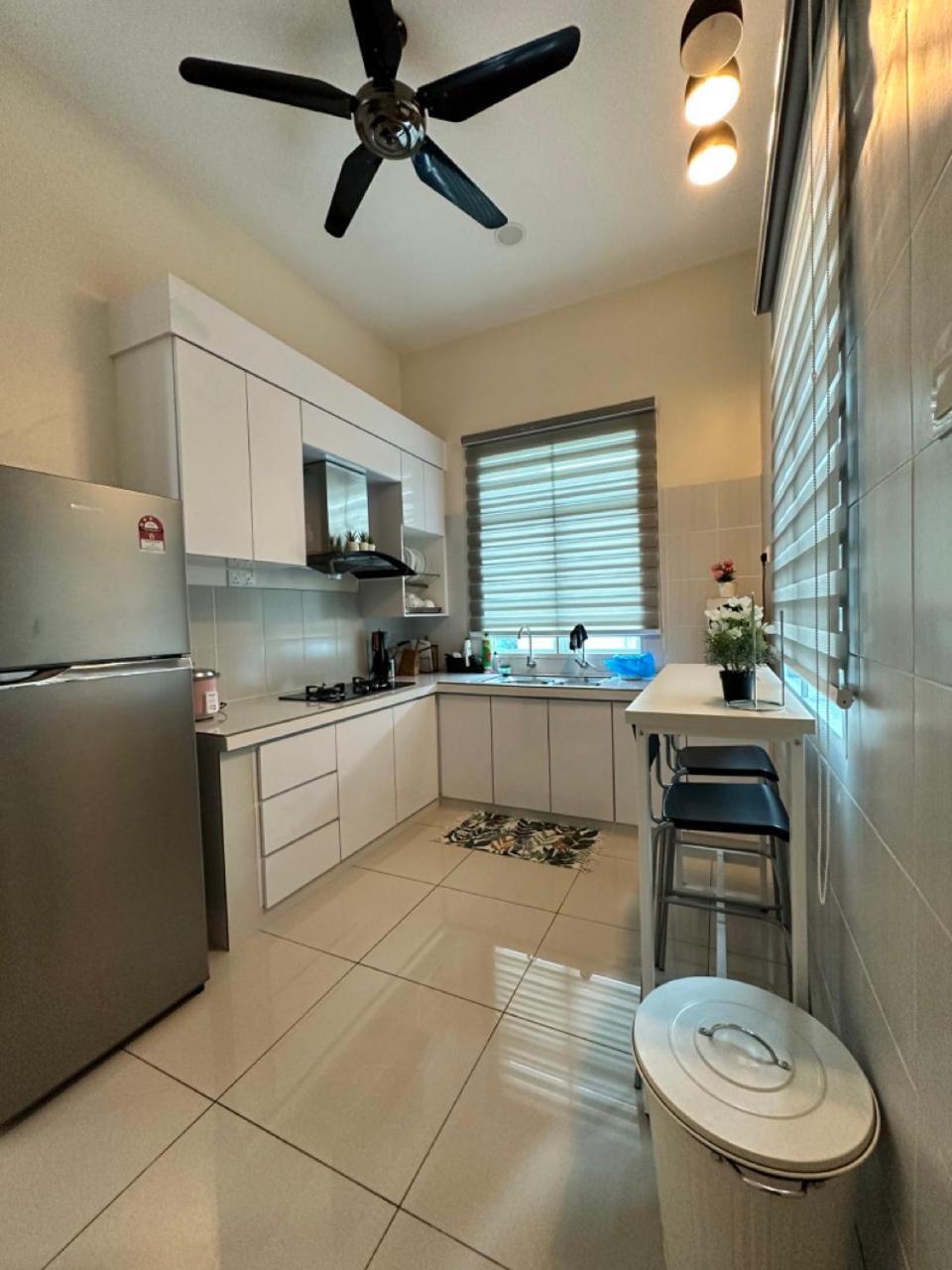 Rumahku Homestay, Taman Jasin Perdana Екстер'єр фото