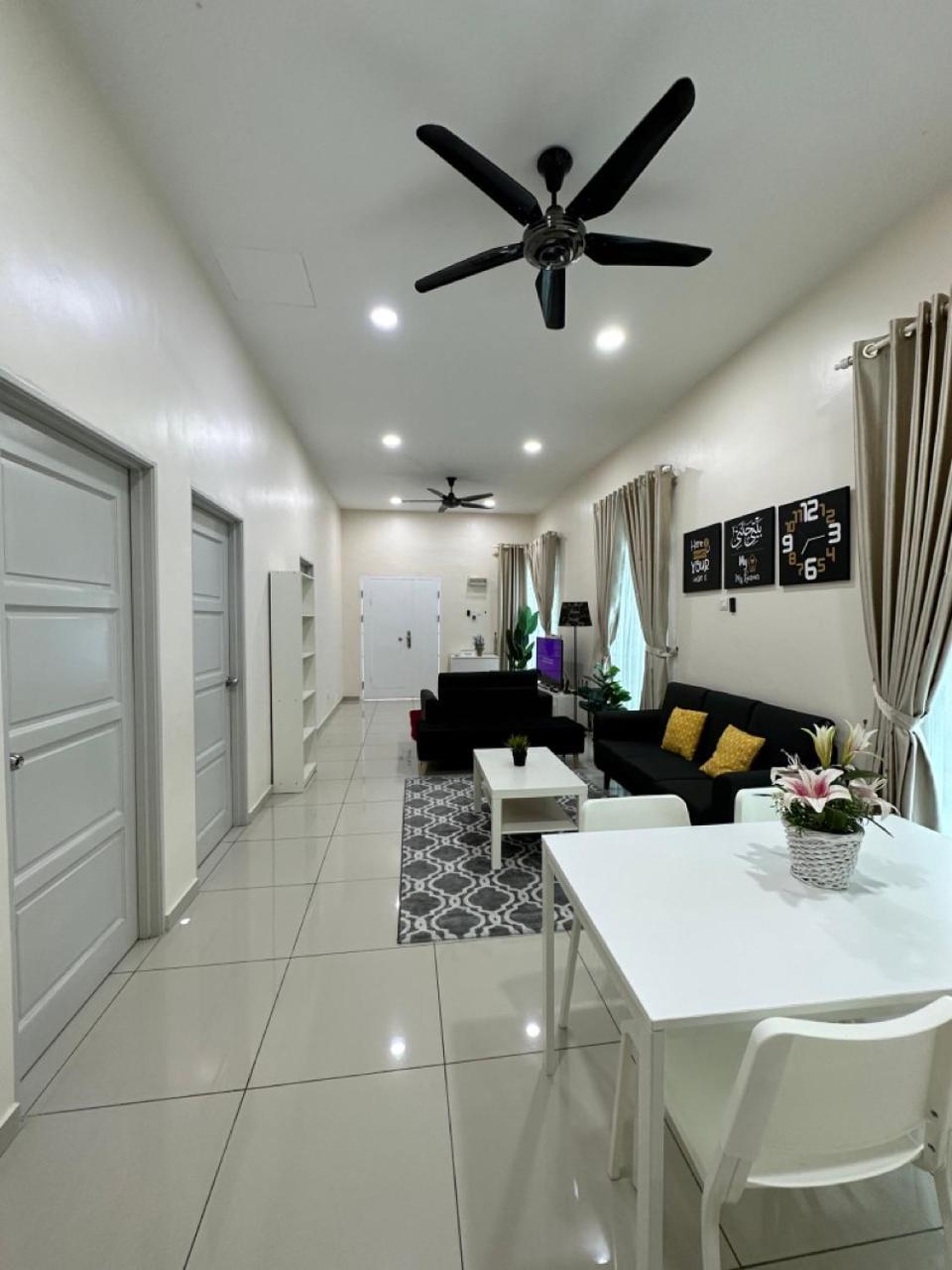 Rumahku Homestay, Taman Jasin Perdana Екстер'єр фото